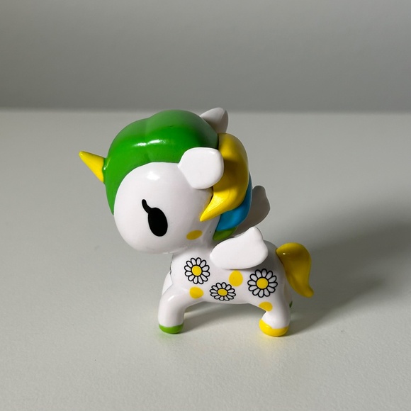 Tokidoki Neon Stars Series 3 Unicorno Margherita Vinyl Figure (B9) - Picture 3 of 6